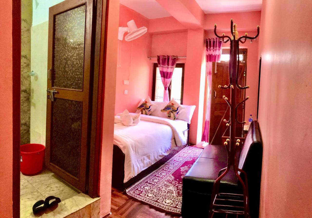 Shristi Hotel & Lodge 班迪普尔 外观 照片