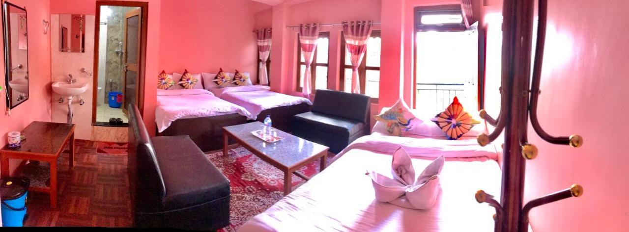 Shristi Hotel & Lodge 班迪普尔 外观 照片