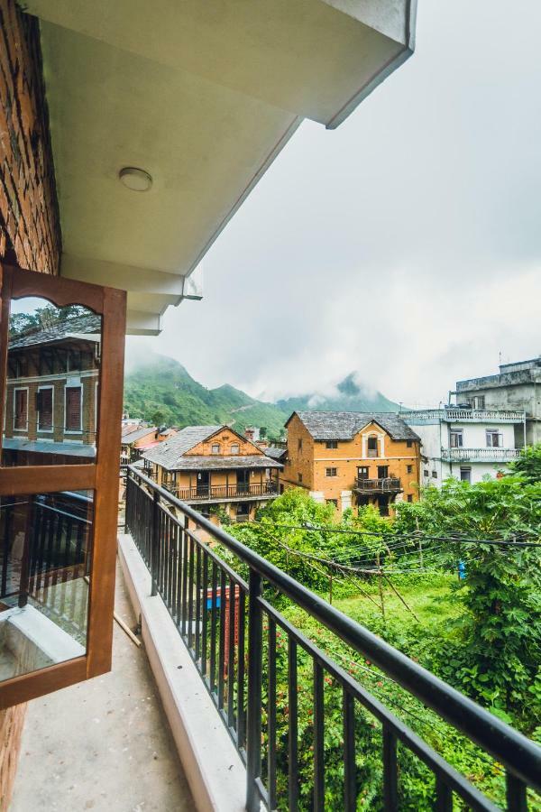 Shristi Hotel & Lodge 班迪普尔 外观 照片